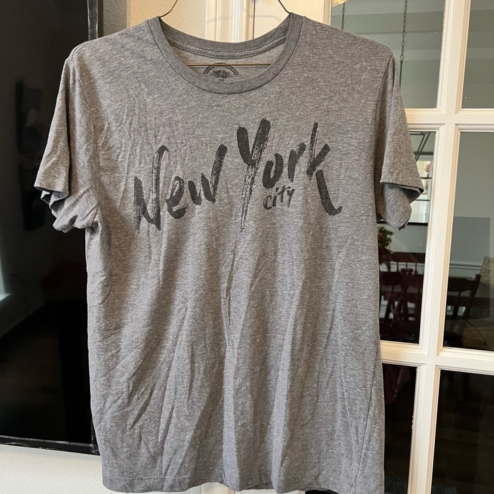 Women’s T shirt